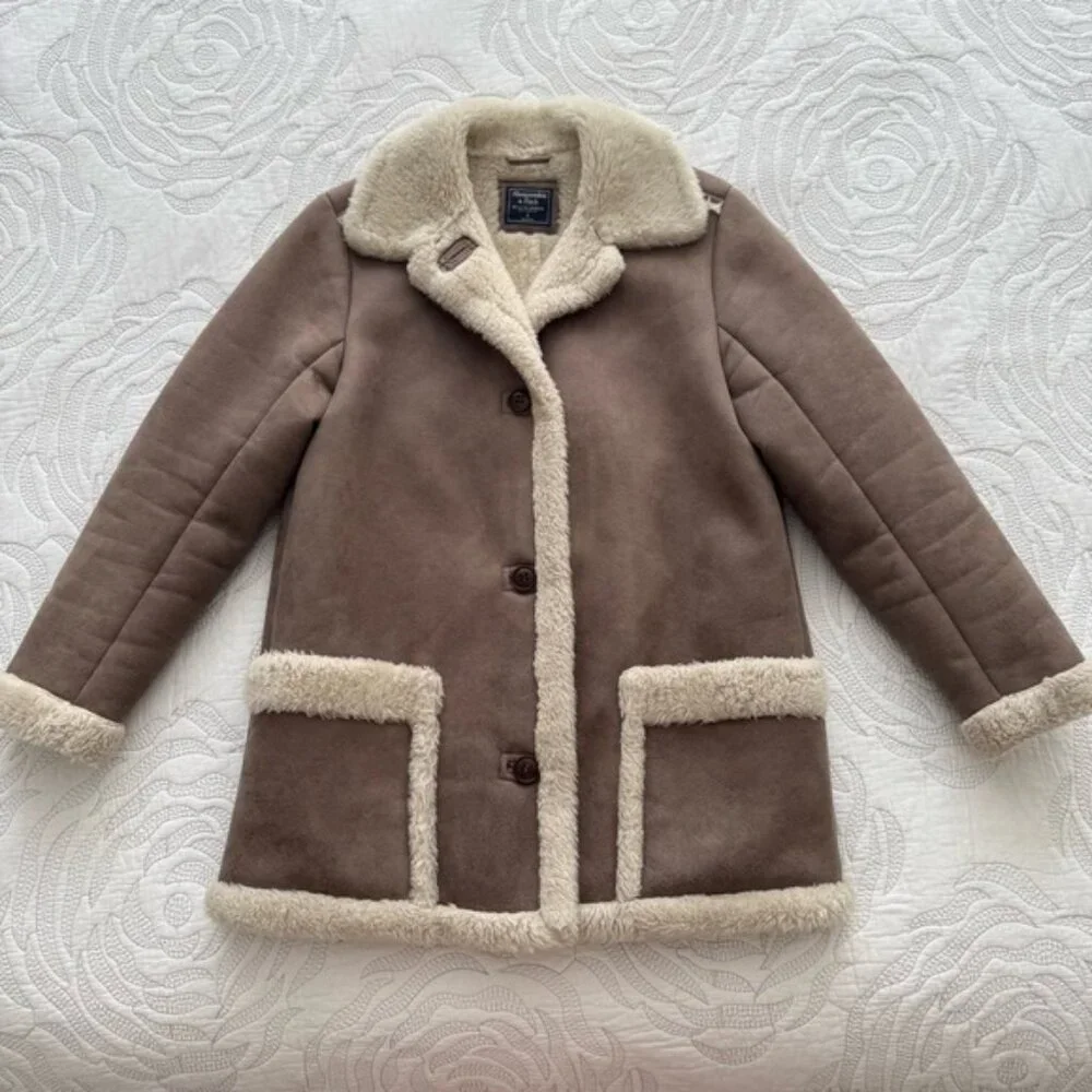 Abercrombie & Fitch - Faux Shearling Coat - Taupe - Picture 2 of 10